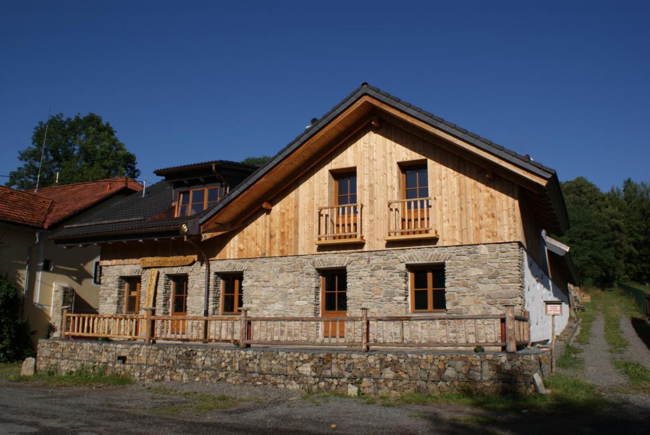 Abgeschiedene Ferienwohnung Im Boehmerwald Kasperske Hory Exterior foto