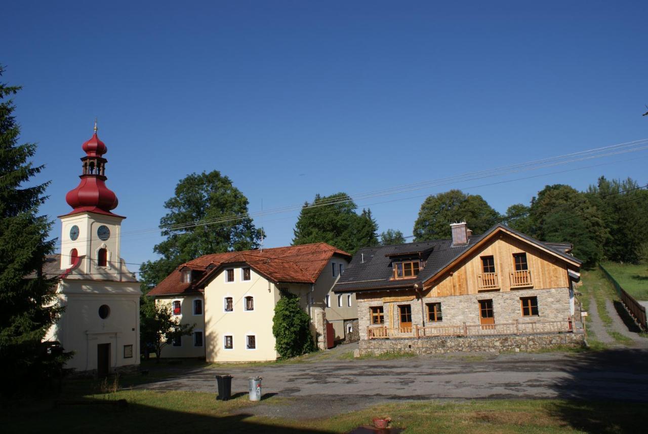 Abgeschiedene Ferienwohnung Im Boehmerwald Kasperske Hory Exterior foto